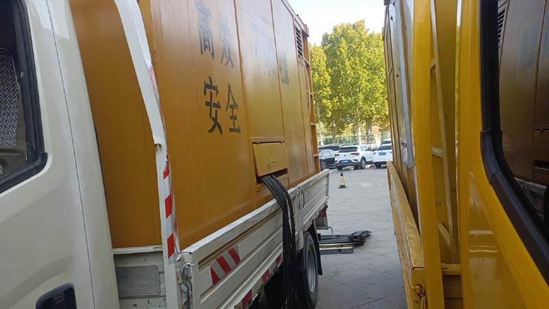 连平如何判断柴油发电机组和UPS电源的切换时间是否符合要求？